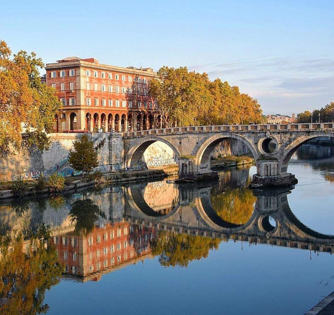 Hop-On Hop-Off Bus and Boat Combo
